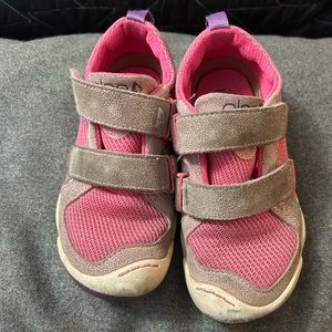 Plae TY toddler size 11